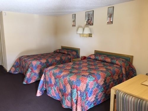 Colonade Motel East Windsor Exterior photo